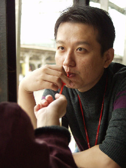 聊天表情(1)2002-12-08咖啡廳攝影拍照2000年至2003年橘園經營時期台中20號倉庫藝術特區藝術村