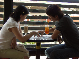 聊天表情2002-09-28咖啡廳攝影拍照2000年至2003年橘園經營時期台中20號倉庫藝術特區藝術村