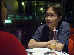 聊天表情夜景2002-10-06咖啡廳攝影拍照2000年至2003年橘園經營時期台中20號倉庫藝術特區藝術村