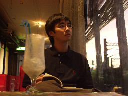 夜景人物2004-10-24咖啡廳攝影拍照2003年至2006年加崙工作室(大開劇團)時期台中20號倉庫藝術特區藝術村