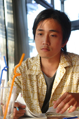 聊天表情(2)2005-05-21咖啡廳攝影拍照2003年至2006年加崙工作室(大開劇團)時期台中20號倉庫藝術特區藝術村