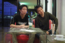 聊天表情(2)2005-11-19咖啡廳攝影拍照2003年至2006年加崙工作室(大開劇團)時期台中20號倉庫藝術特區藝術村
