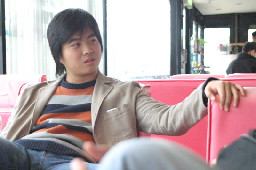 聊天表情(2)2005-12-11咖啡廳攝影拍照2003年至2006年加崙工作室(大開劇團)時期台中20號倉庫藝術特區藝術村