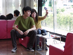 聊天表情2006-02-26咖啡廳攝影拍照2003年至2006年加崙工作室(大開劇團)時期台中20號倉庫藝術特區藝術村