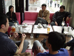 聊天表情2006-04-16咖啡廳攝影拍照2003年至2006年加崙工作室(大開劇團)時期台中20號倉庫藝術特區藝術村