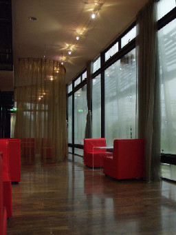 雨天的咖啡廳2003年至2006年加崙工作室(大開劇團)時期台中20號倉庫藝術特區藝術村