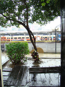 雨景2007-09-092006-2009年橘園經營時期台中20號倉庫藝術特區藝術村