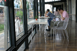 咖啡館室內佈置前2006年5月至8月文建會接管時期台中20號倉庫藝術特區藝術村