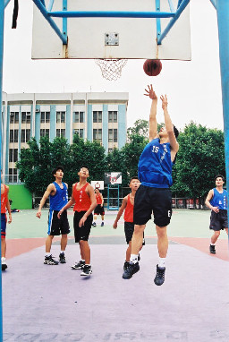 激鬥籃球系列2(假日籃球賽)夏天的籃球場(台中體育場)台灣體育運動大學運動攝影