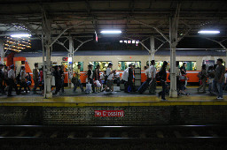 2006中秋節前夕台中火車站台灣鐵路旅遊攝影