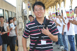 2006年暑假逢甲大學迎新台中火車站台灣鐵路旅遊攝影