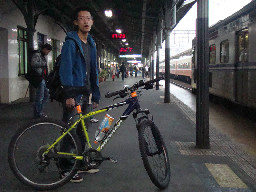 腳踏車月台景物篇台中火車站台灣鐵路旅遊攝影