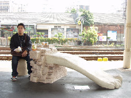 公共藝術-大同國小美術班-大腳月台景物篇台中火車站台灣鐵路旅遊攝影