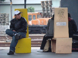 公共藝術-邱建銘-雕刻時光-II區月台景物篇台中火車站台灣鐵路旅遊攝影