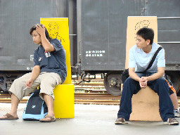 公共藝術-邱建銘-雕刻時光月台景物篇台中火車站台灣鐵路旅遊攝影