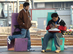 公共藝術-邱建銘-雕刻時光月台景物篇台中火車站台灣鐵路旅遊攝影