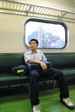 旅客特寫2005電車-區間車台灣鐵路旅遊攝影