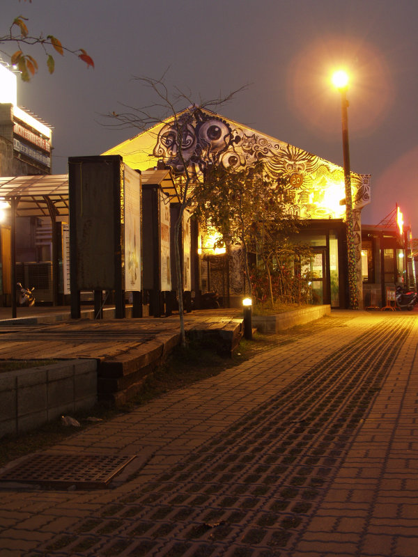 台中20號倉庫藝術特區藝術村2000年至2003年橘園經營時期倉庫建築外觀攝影照片4