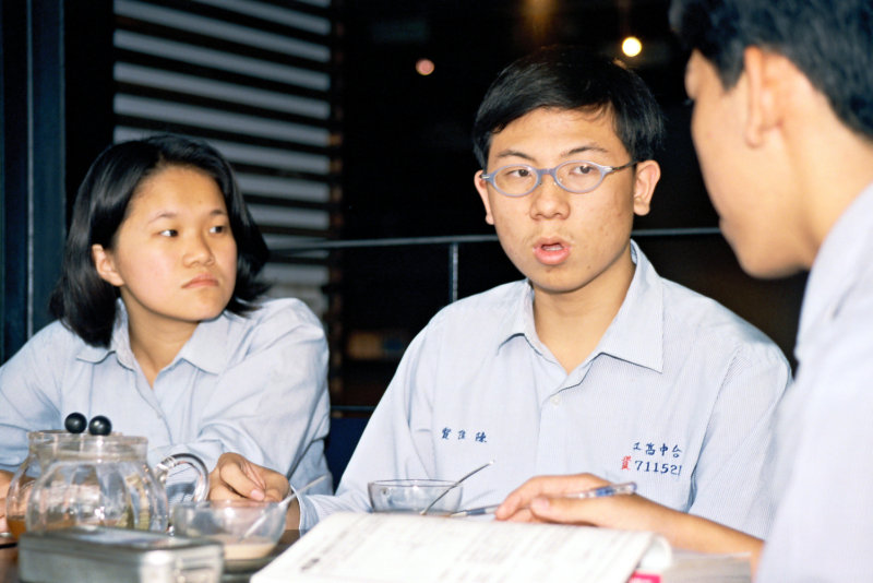 台中20號倉庫藝術特區藝術村2000年至2003年橘園經營時期咖啡廳攝影拍照同學會-台中高工攝影照片7