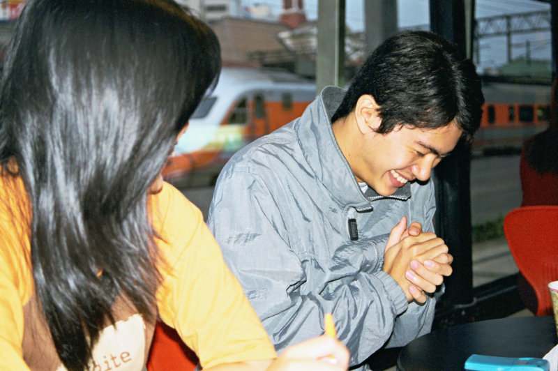 台中20號倉庫藝術特區藝術村2000年至2003年橘園經營時期咖啡廳攝影拍照咖啡廳開幕-網友聚會2000-06-08攝影照片14