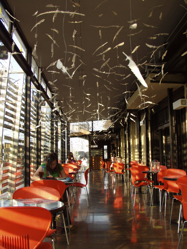 台中20號倉庫藝術特區藝術村2000年至2003年橘園經營時期夕陽的咖啡廳景緻攝影照片4