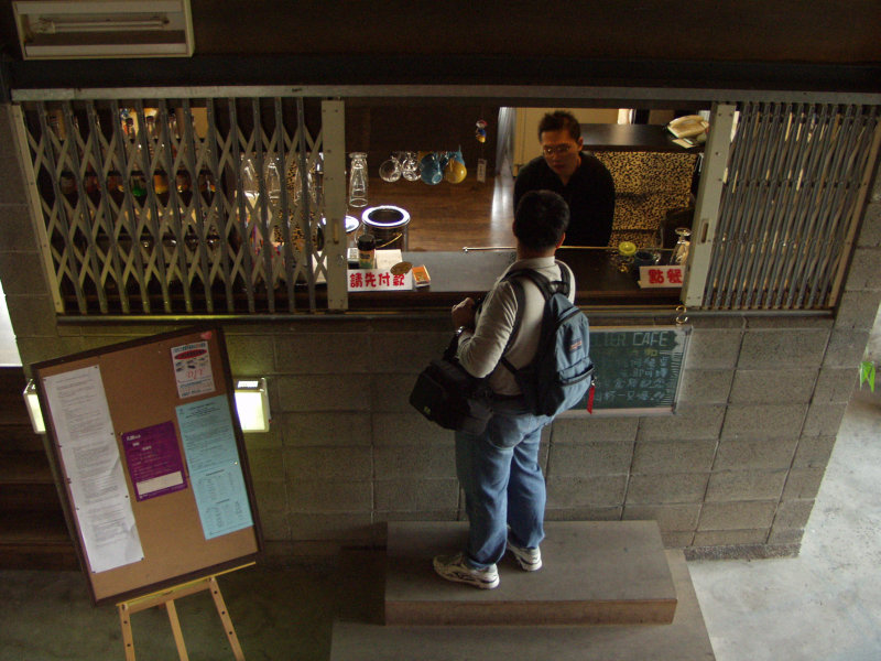 台中20號倉庫藝術特區藝術村2000年至2003年橘園經營時期白天的咖啡廳景緻攝影照片23