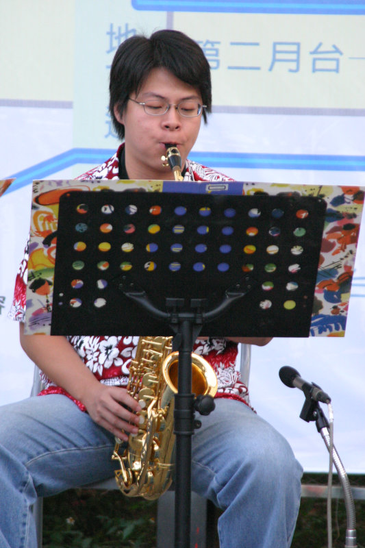 台中20號倉庫藝術特區藝術村2003年至2006年加崙工作室(大開劇團)時期展覽活動2004年倉庫藝術節與台中火車站歸零‧整裝月台裝置藝術揭幕攝影照片139