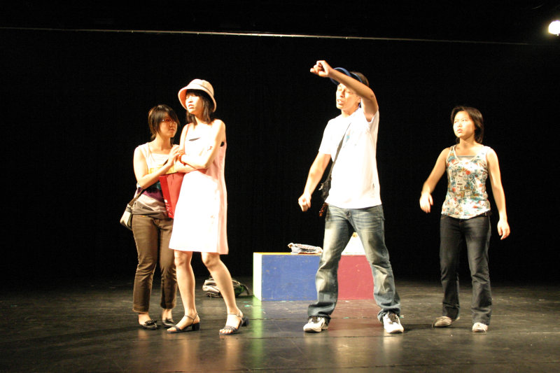 台中20號倉庫藝術特區藝術村2003年至2006年加崙工作室(大開劇團)時期展覽活動實驗劇場大開劇團2004-06-04攝影照片9