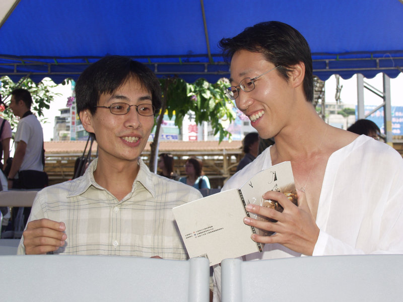 台中20號倉庫藝術特區藝術村2003年至2006年加崙工作室(大開劇團)時期展覽活動月台神話開幕活動2005-06-26攝影照片17