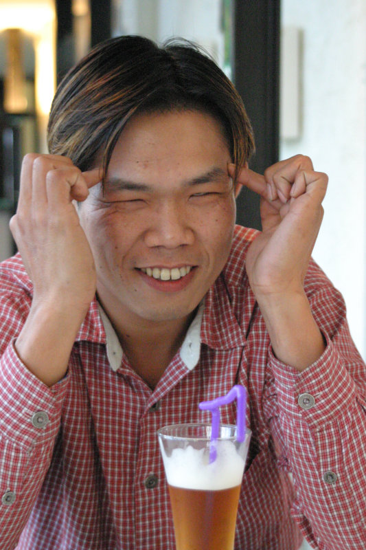 台中20號倉庫藝術特區藝術村2006-2009年橘園經營時期咖啡館藝廊聊天表情系列攝影邀請2007-12-09攝影照片2