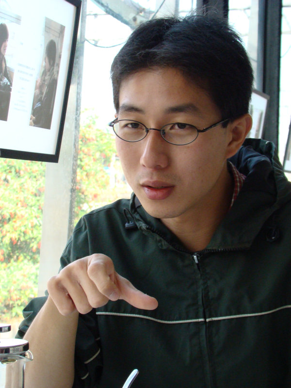 台中20號倉庫藝術特區藝術村2006-2009年橘園經營時期咖啡館藝廊聊天表情系列攝影邀請2008-01-01攝影照片118