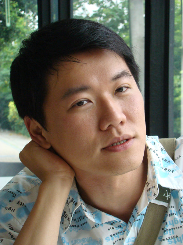 台中20號倉庫藝術特區藝術村2006-2009年橘園經營時期咖啡館藝廊聊天表情系列攝影邀請2009-05-24攝影照片180