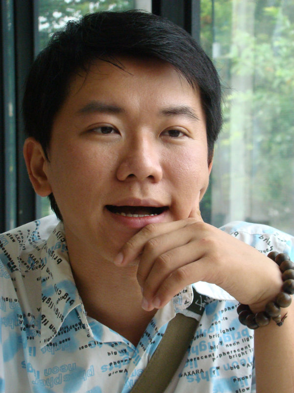 台中20號倉庫藝術特區藝術村2006-2009年橘園經營時期咖啡館藝廊聊天表情系列攝影邀請2009-05-24攝影照片194