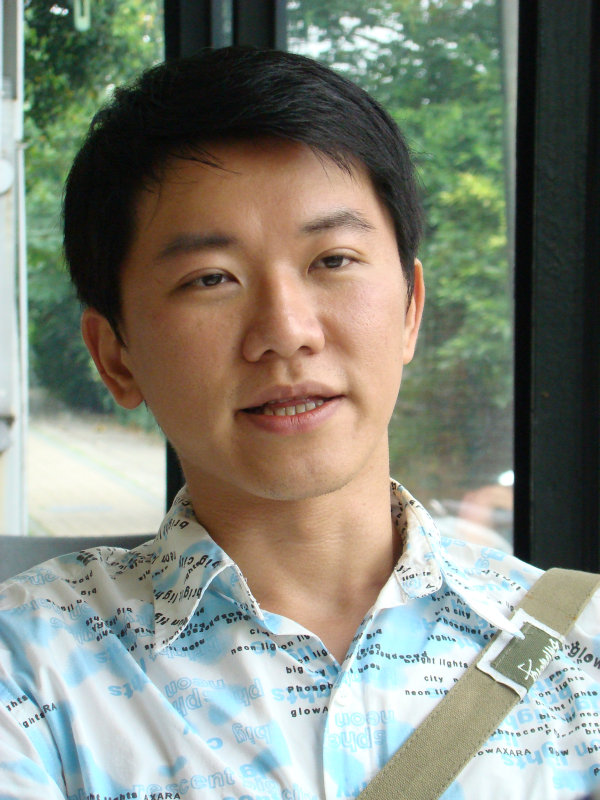 台中20號倉庫藝術特區藝術村2006-2009年橘園經營時期咖啡館藝廊聊天表情系列攝影邀請2009-05-24攝影照片221