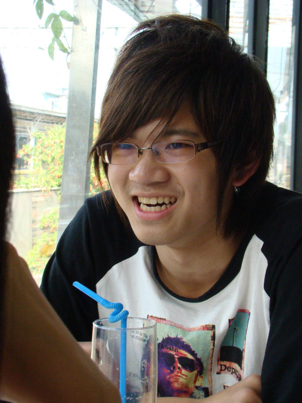 台中20號倉庫藝術特區藝術村2006-2009年橘園經營時期咖啡館藝廊聊天表情系列攝影邀請20090208攝影照片24