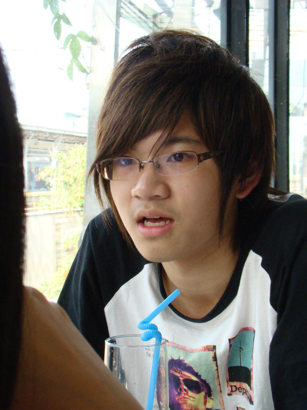 台中20號倉庫藝術特區藝術村2006-2009年橘園經營時期咖啡館藝廊聊天表情系列攝影邀請20090208攝影照片46