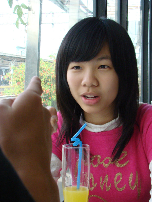 台中20號倉庫藝術特區藝術村2006-2009年橘園經營時期咖啡館藝廊聊天表情系列攝影邀請20090208攝影照片54