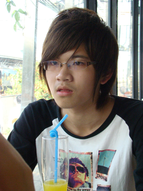 台中20號倉庫藝術特區藝術村2006-2009年橘園經營時期咖啡館藝廊聊天表情系列攝影邀請20090208攝影照片99