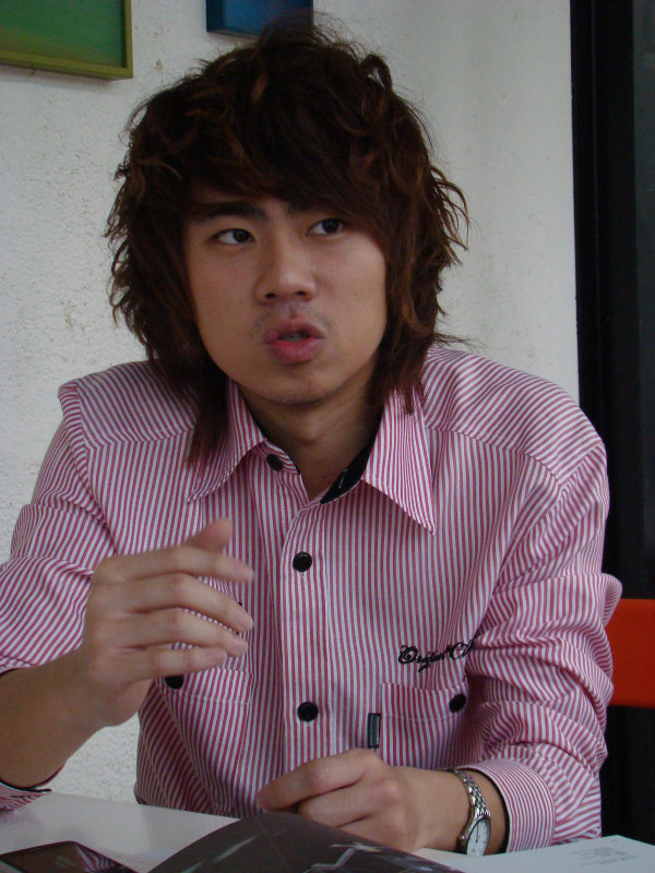 台中20號倉庫藝術特區藝術村2006-2009年橘園經營時期咖啡館藝廊聊天表情系列攝影邀請20090228攝影照片27