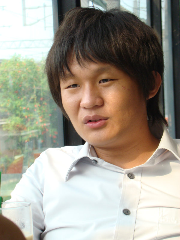 台中20號倉庫藝術特區藝術村2006-2009年橘園經營時期咖啡館藝廊聊天表情系列攝影邀請20090501攝影照片30