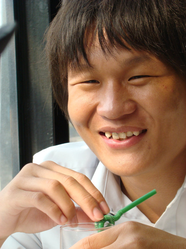 台中20號倉庫藝術特區藝術村2006-2009年橘園經營時期咖啡館藝廊聊天表情系列攝影邀請20090501攝影照片59