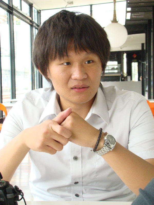 台中20號倉庫藝術特區藝術村2006-2009年橘園經營時期咖啡館藝廊聊天表情系列攝影邀請20090501攝影照片220