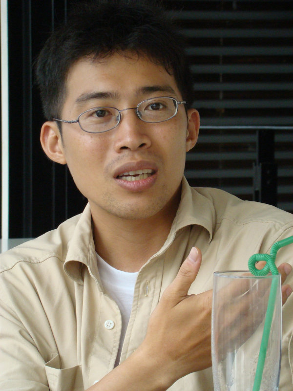 台中20號倉庫藝術特區藝術村2006-2009年橘園經營時期咖啡館藝廊聊天表情系列攝影邀請20090614攝影照片44