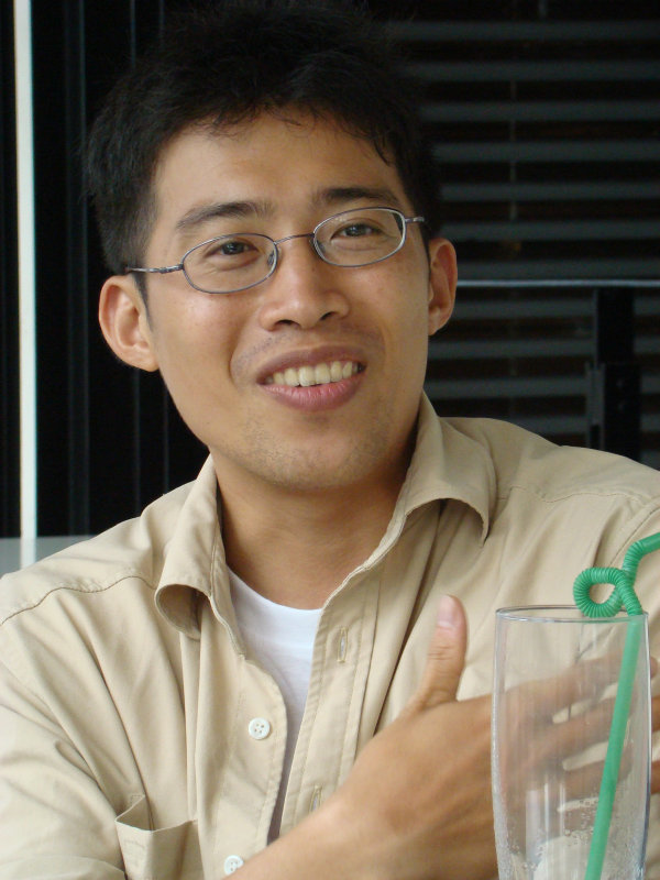 台中20號倉庫藝術特區藝術村2006-2009年橘園經營時期咖啡館藝廊聊天表情系列攝影邀請20090614攝影照片46