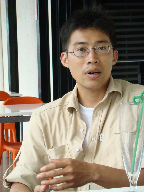 台中20號倉庫藝術特區藝術村2006-2009年橘園經營時期咖啡館藝廊聊天表情系列攝影邀請20090614攝影照片68