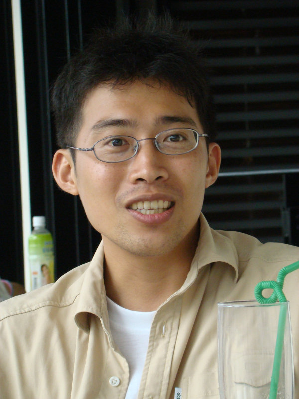 台中20號倉庫藝術特區藝術村2006-2009年橘園經營時期咖啡館藝廊聊天表情系列攝影邀請20090614攝影照片76