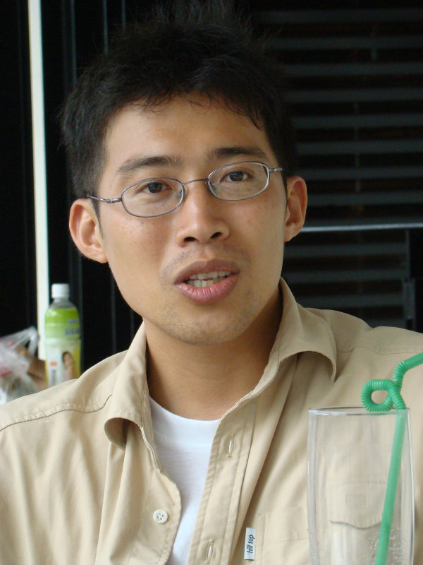 台中20號倉庫藝術特區藝術村2006-2009年橘園經營時期咖啡館藝廊聊天表情系列攝影邀請20090614攝影照片77