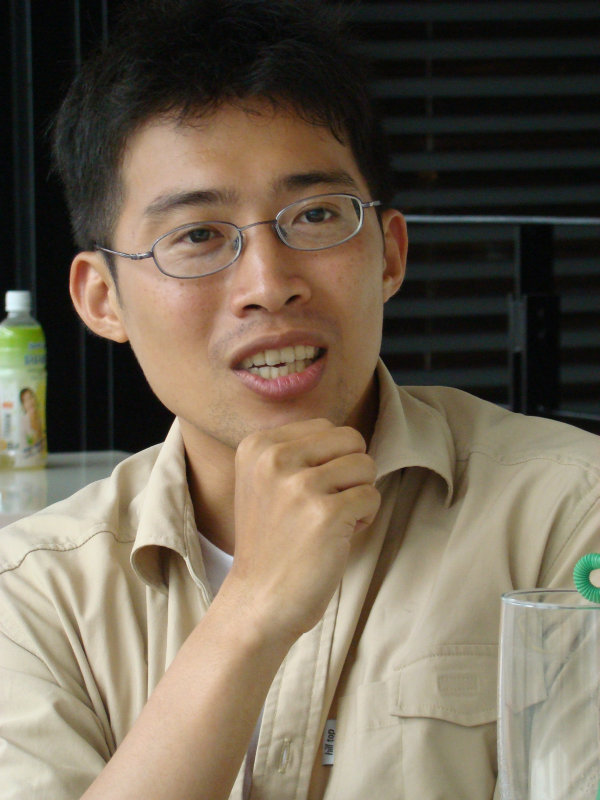 台中20號倉庫藝術特區藝術村2006-2009年橘園經營時期咖啡館藝廊聊天表情系列攝影邀請20090614攝影照片82