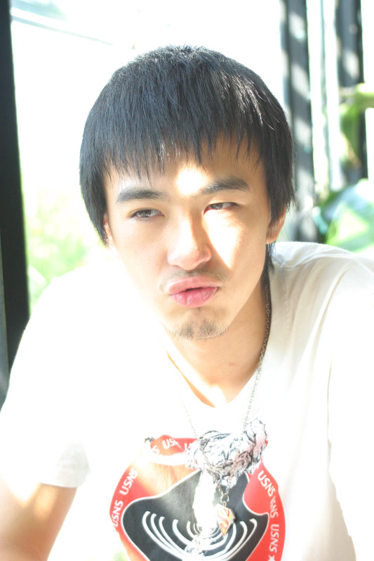 台中20號倉庫藝術特區藝術村2006-2009年橘園經營時期咖啡館藝廊聊天表情系列攝影邀請Jackmaday-20070721攝影照片46