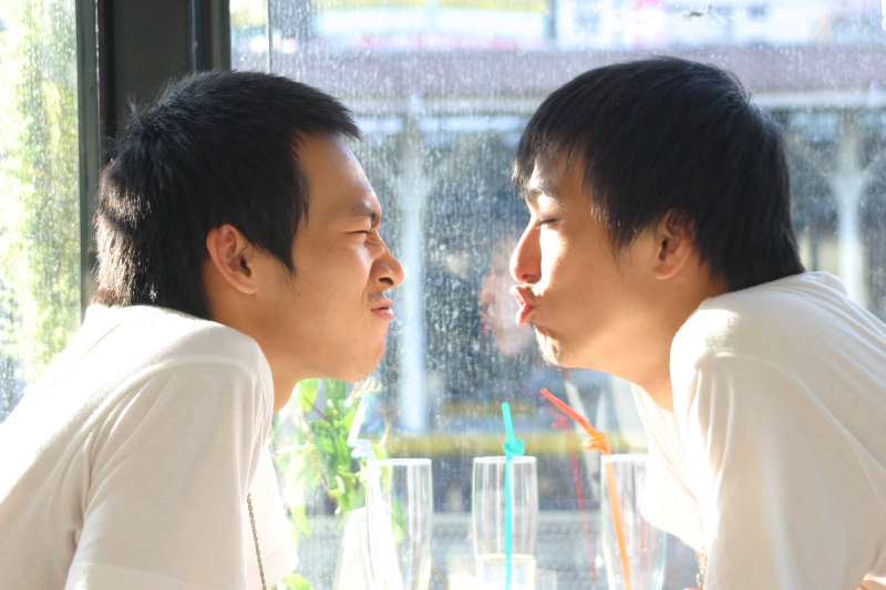 台中20號倉庫藝術特區藝術村2006-2009年橘園經營時期咖啡館藝廊聊天表情系列攝影邀請Jackmaday-20070721攝影照片109